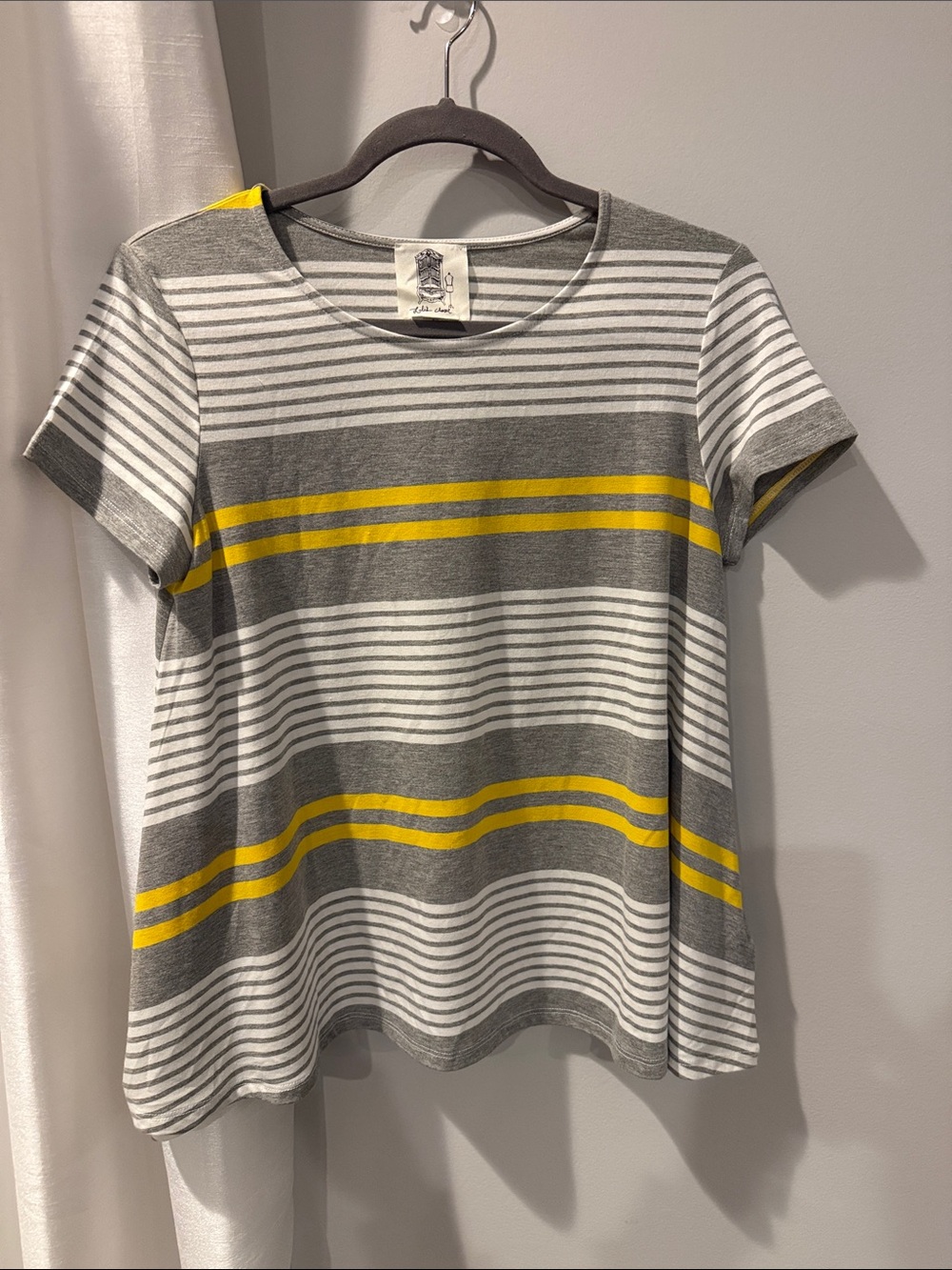 Woman’s small Striped Grey & Yellow Short Sleeve Tee